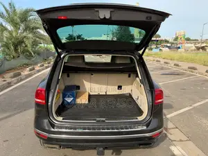 Volkswagen Touareg 2018 Marron