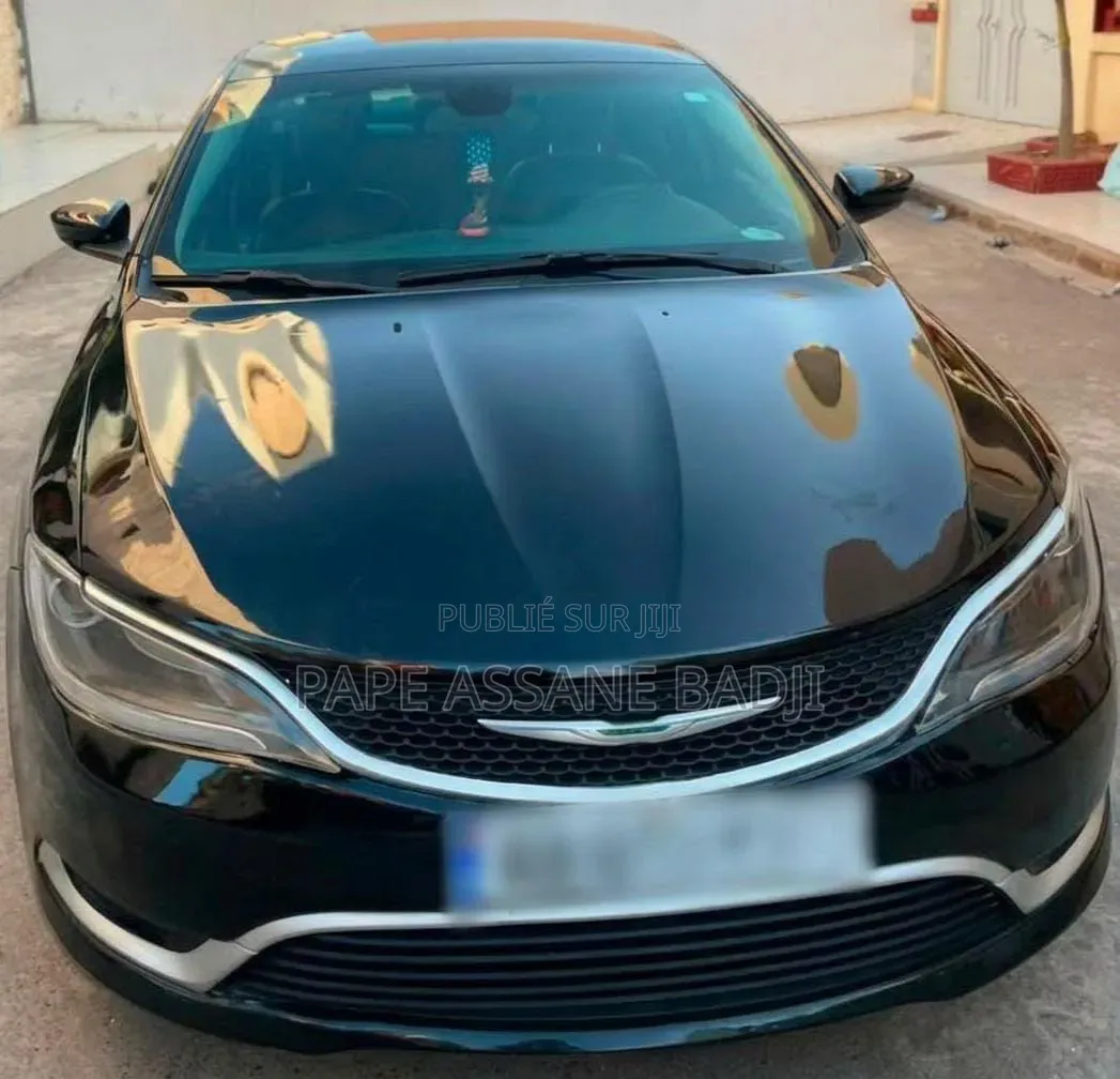 Location Chrysler 200 2016