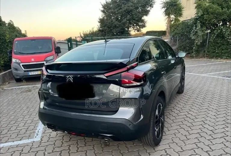 Citroen C4 2021 Gris