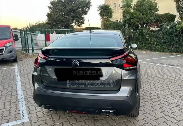 Citroen C4 2021 Gris
