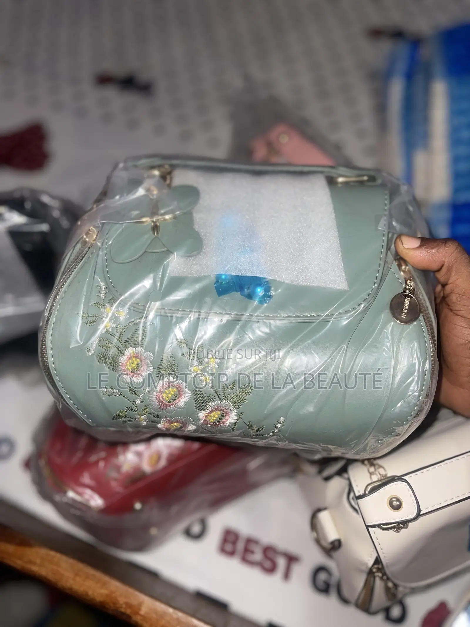 La Collection "Fleurs D'Élégance" Est Arrivée