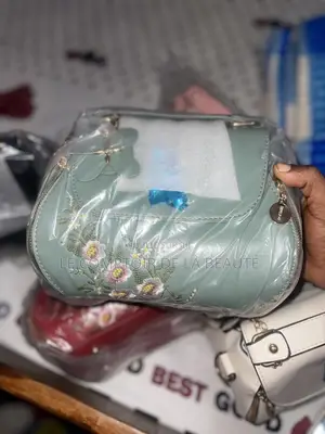 La Collection "Fleurs D'Élégance" Est Arrivée