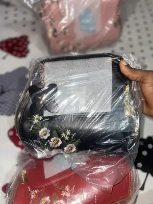 La Collection "Fleurs D'Élégance" Est Arrivée