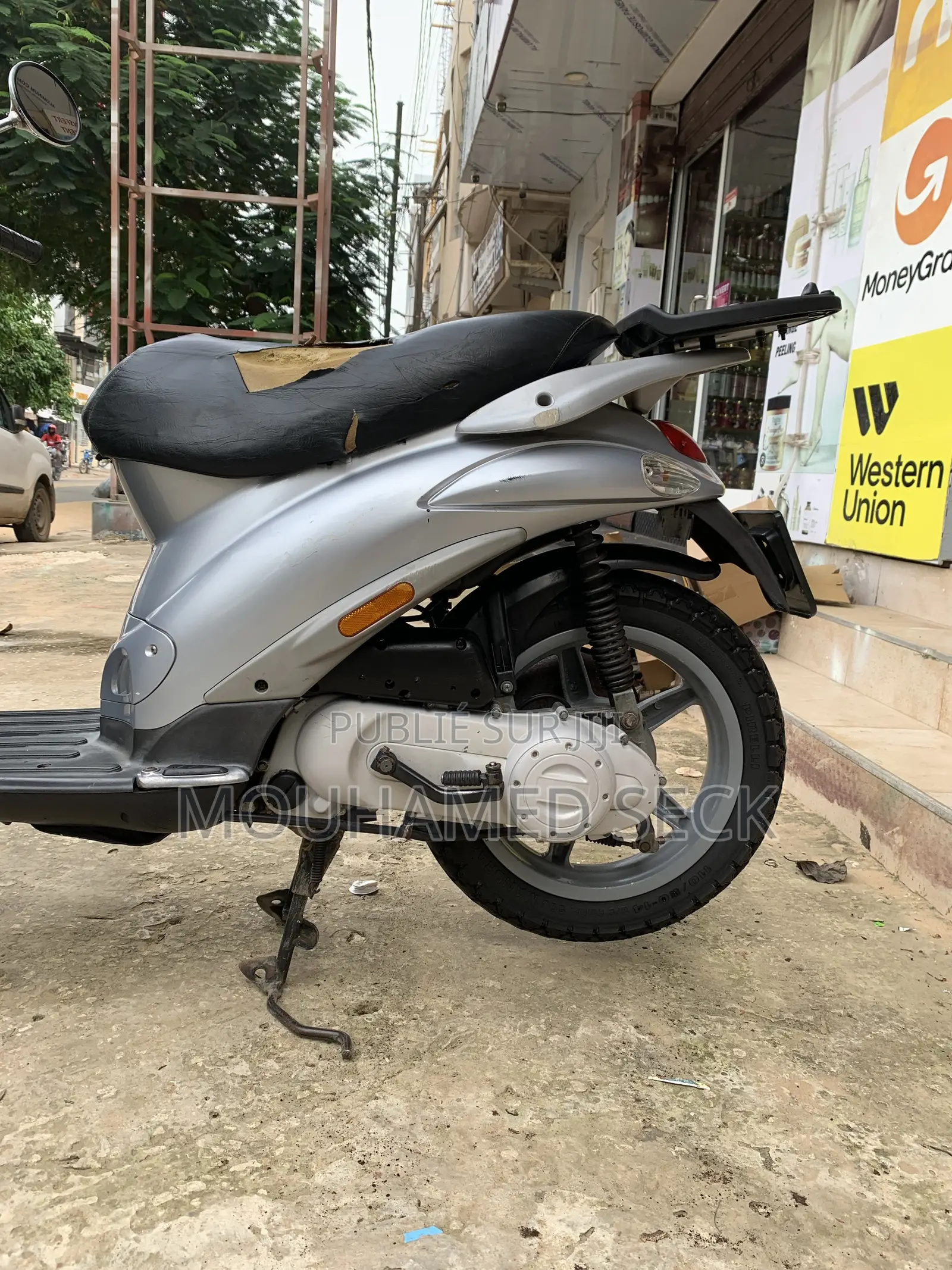 Nouveau Piaggio Scooter 2026 Gris