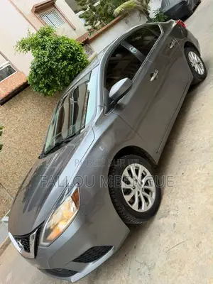 Nissan Sentra 2018 Gris