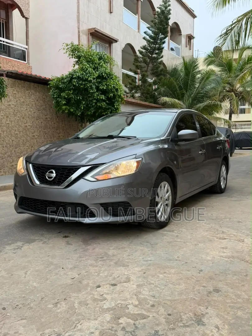 Nissan Sentra 2018 Gris