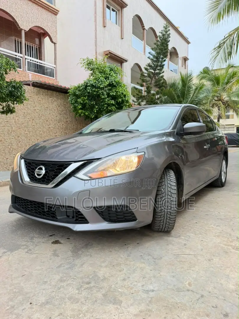 Nissan Sentra 2018 Gris