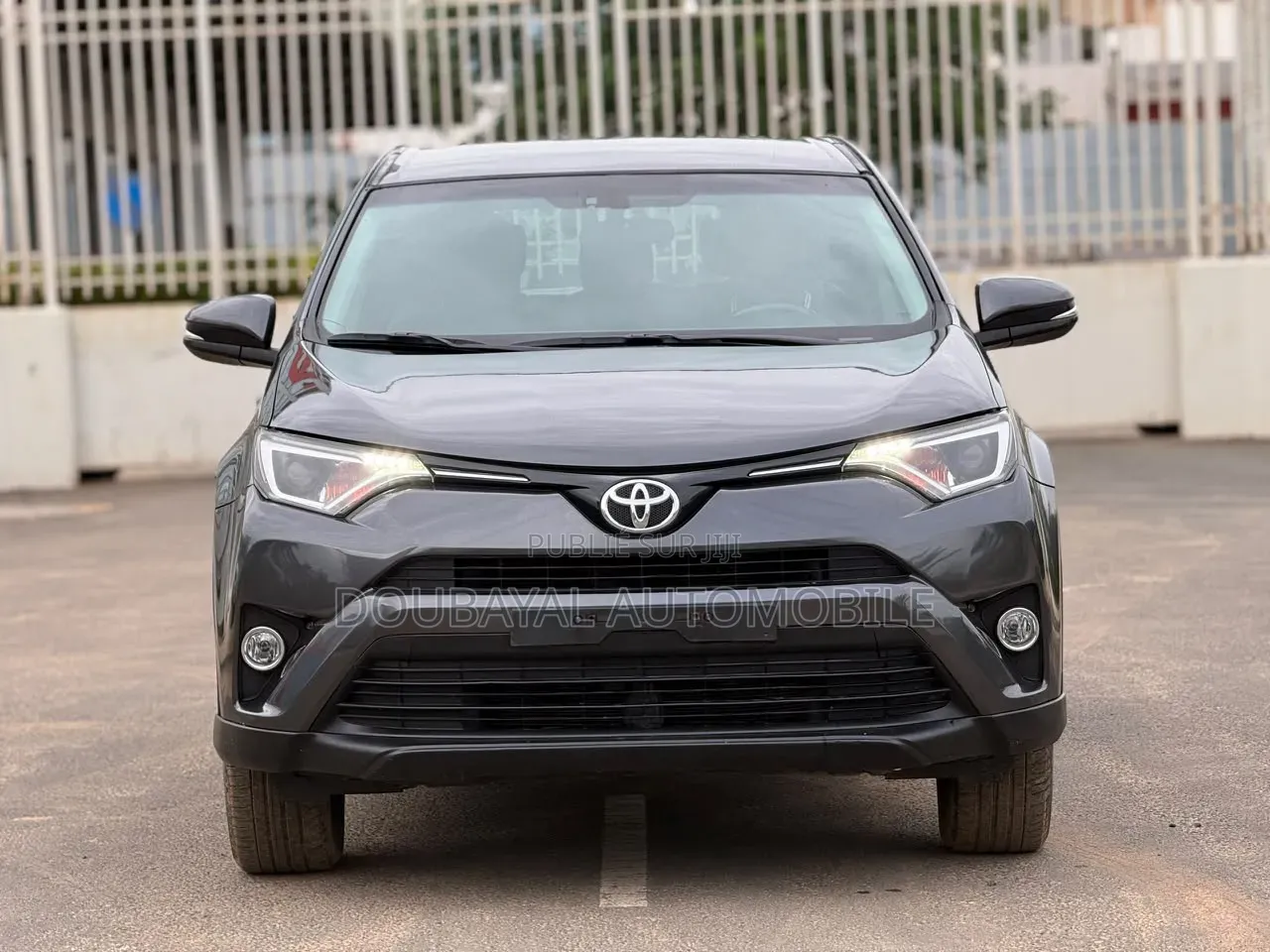 Toyota RAV4 2018 Gris