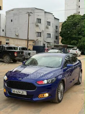 Ford Fusion 2016 Bleu