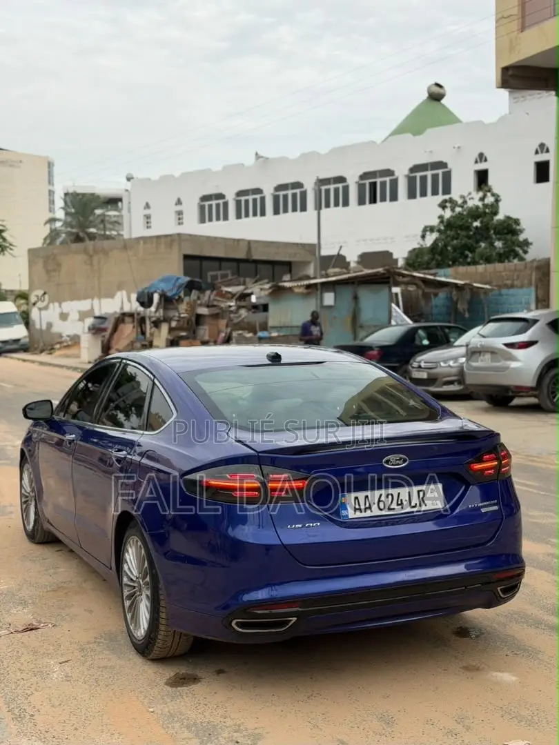 Ford Fusion 2016 Bleu