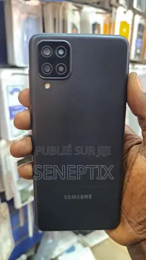Nouveau Samsung Galaxy A12 64 GB Noir