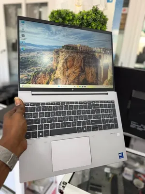 Nouveau HP ZBook Firefly 16 G10 32GB Intel Core Ultra 7 SSD 1T