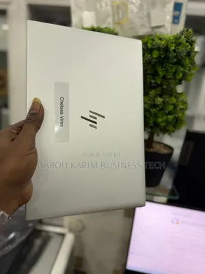 Nouveau HP EliteBook 840 G7 16GB Intel Core i7 SSD 512GB