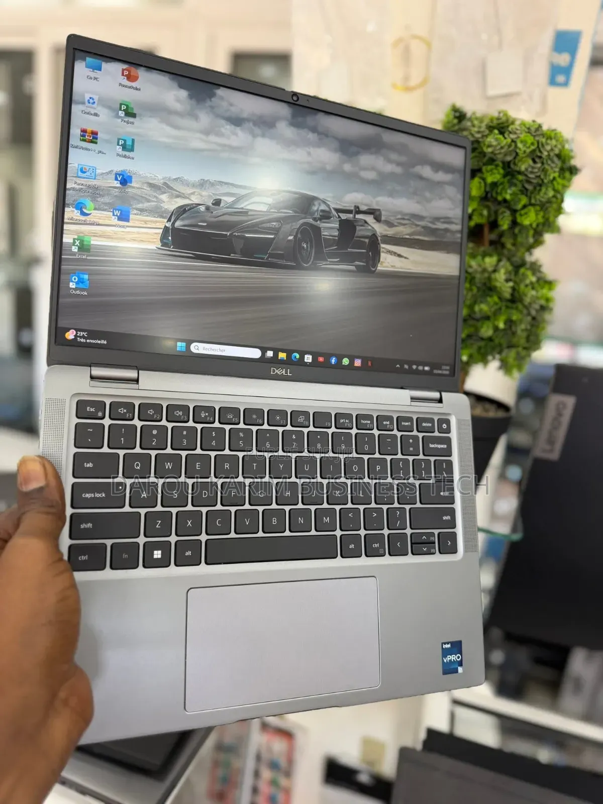 Nouveau Dell Latitude 7440 32GB Intel Core i7 SSD 256GB