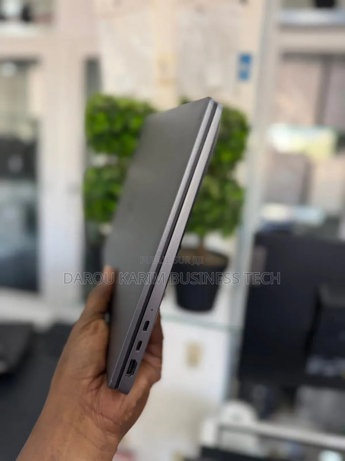 Nouveau Dell Latitude 7440 32GB Intel Core i7 SSD 256GB
