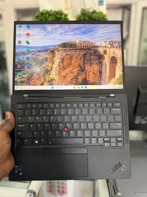 Nouveau Lenovo ThinkPad X1 Carbon 16GB Intel Core i7 SSD 1T