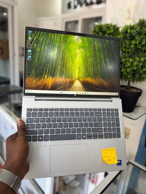 Nouveau HP ProBook 460 G11 64GB Intel Core Ultra 5 SSD 1T