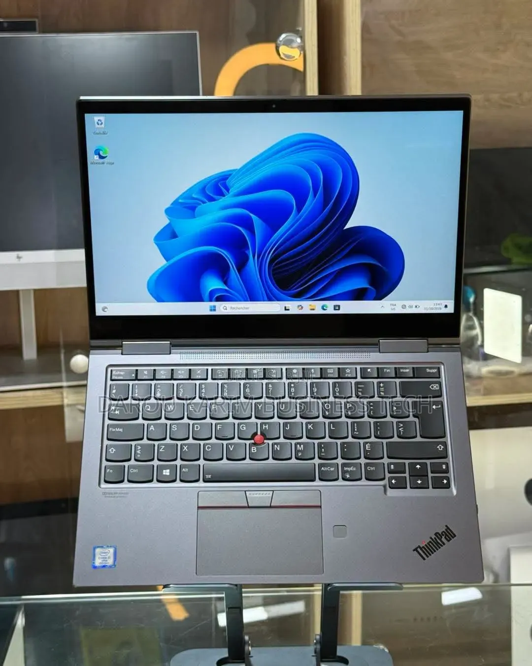 Nouveau Lenovo ThinkPad X1 Yoga 16GB Intel Core i7 SSD 256GB