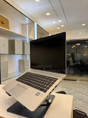 Nouveau HP EliteBook 840 G5 8GB Intel Core i5 SSD 256GB