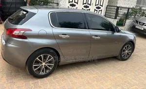 Peugeot 308 2016 Gris