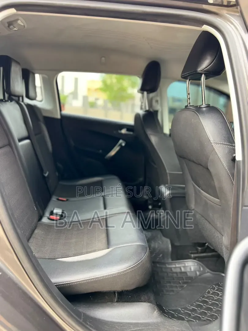 Peugeot 2008 2017 Gris