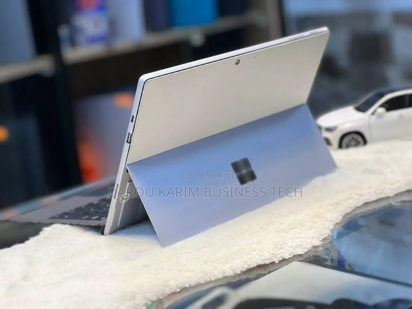 Nouveau Microsoft Surface Pro 7+ 16GB Intel Core i5 SSD 256GB