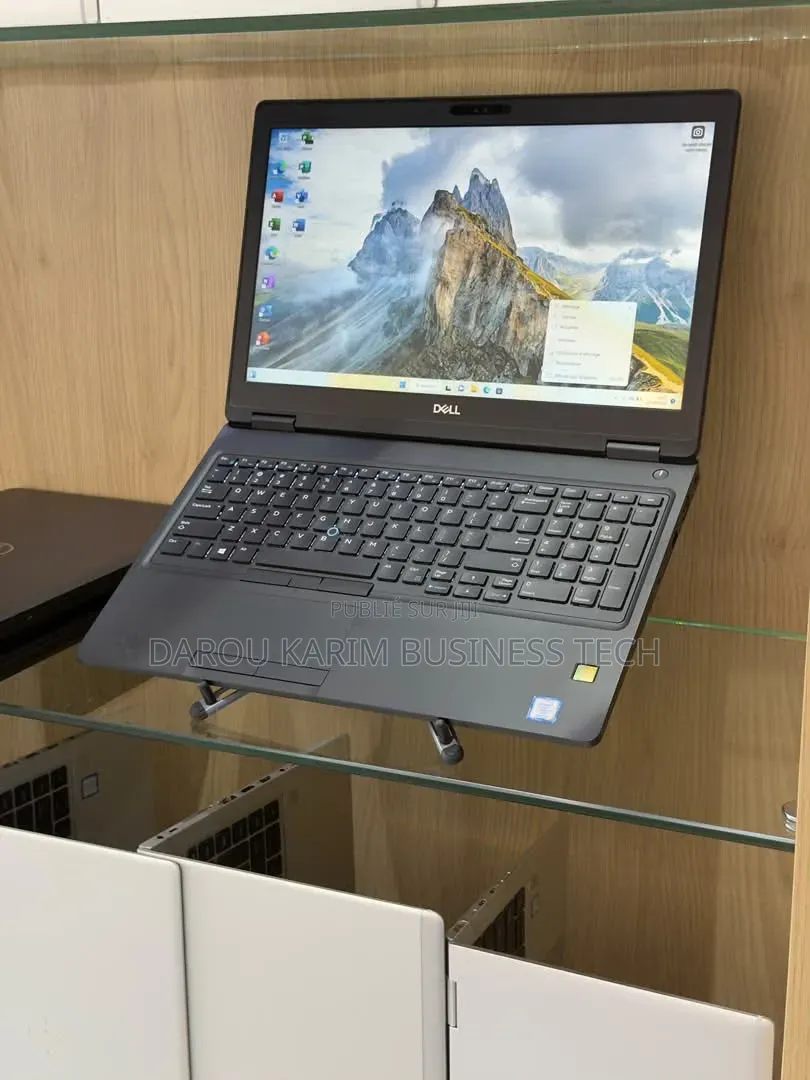 Nouveau Dell Latitude 5591 16GB Intel Core i7 SSD 256GB