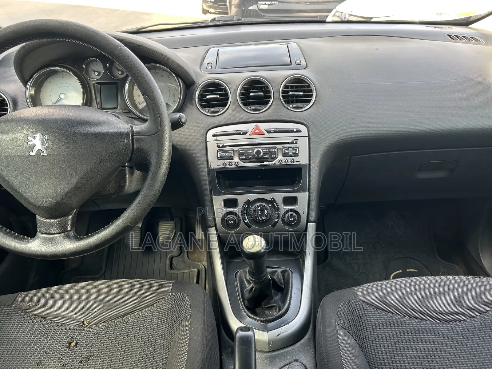 Peugeot 308 CC 2.0 Hdi 2011 Gris