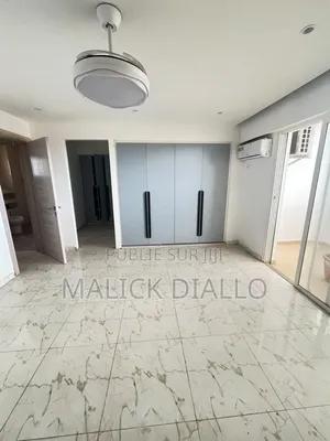 3chbre Appartement dans Diallomalick, Mermoz Sacré-Cœur à Louer