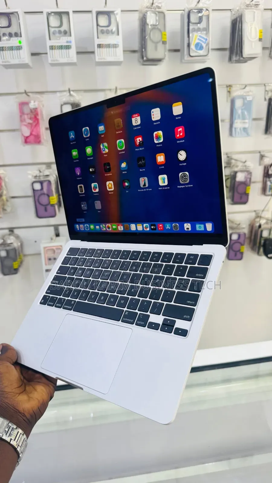 Nouveau Apple MacBook Air 2022 M2 8GB Apple M2 SSD 512GB