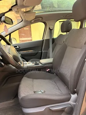 Peugeot 3008 2016 Gris