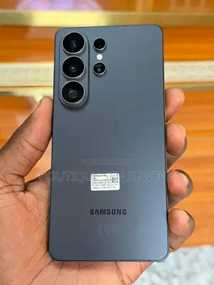 Nouveau Samsung Galaxy S25 Ultra 1 TB Noir