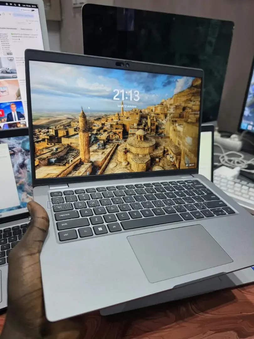 Nouveau Dell Latitude 5420 16GB Intel Core i7 SSD 512GB