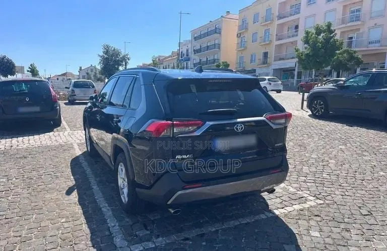 Toyota RAV4 2022 Noir