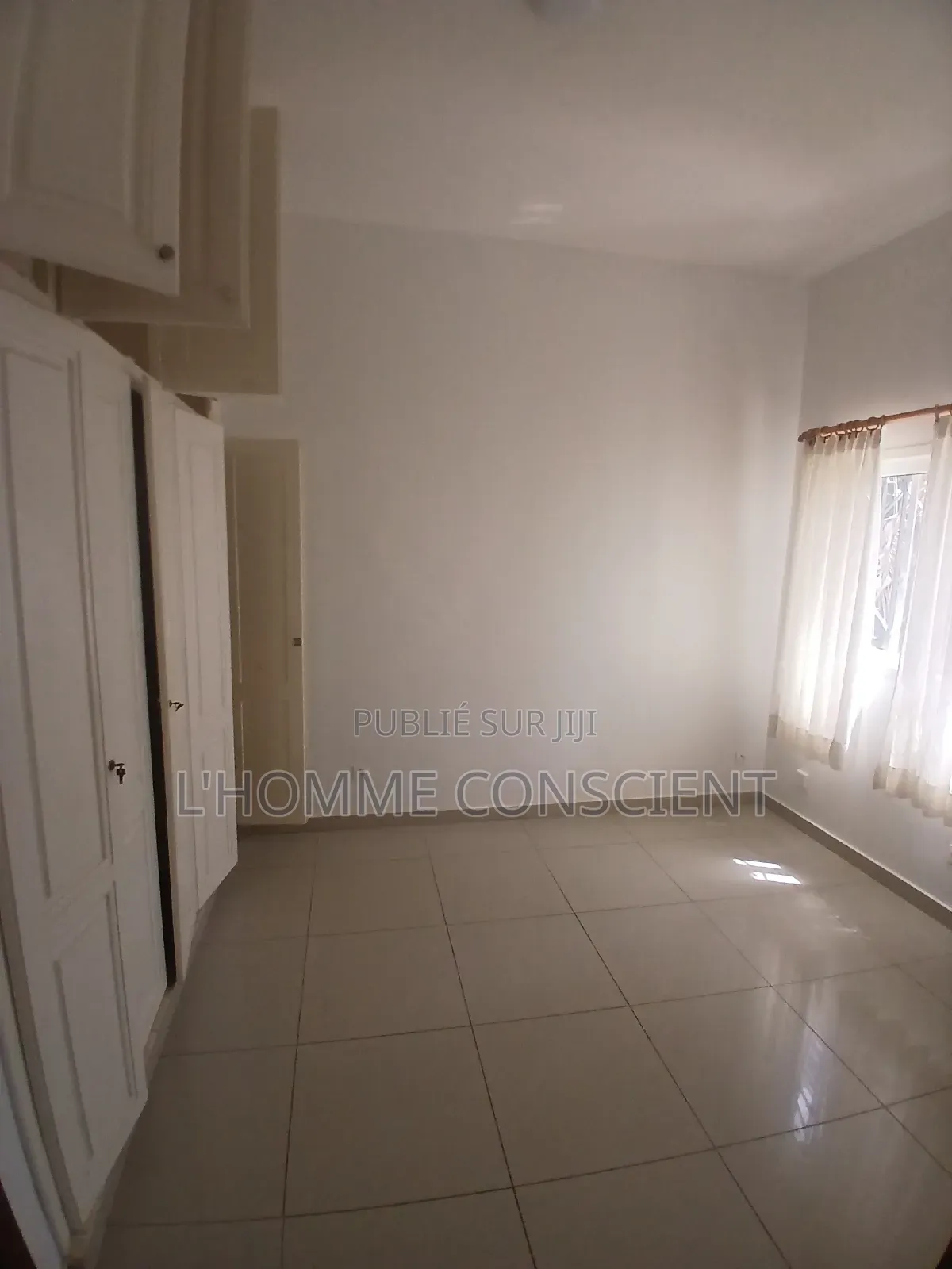 7chbre Villa dans Fallou Gassama, Almadies à Louer