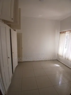 7chbre Villa dans Fallou Gassama, Almadies à Louer