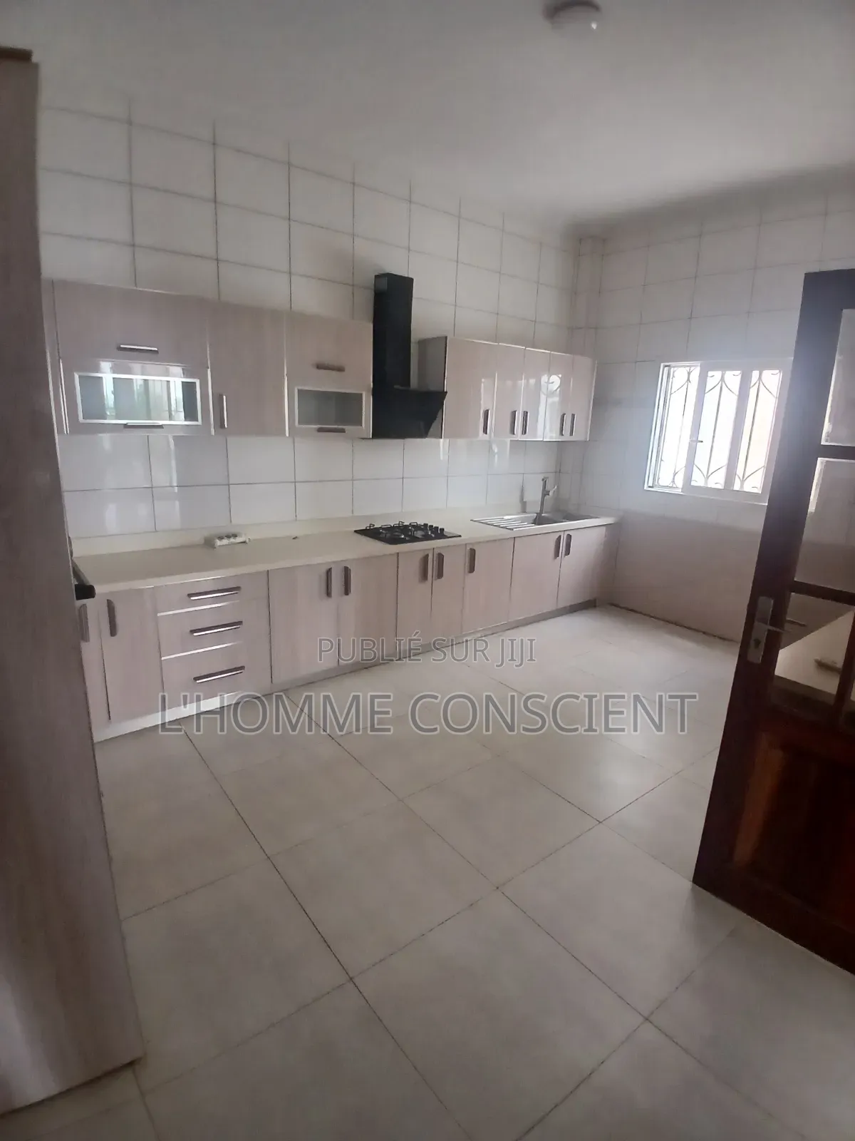 7chbre Villa dans Fallou Gassama, Almadies à Louer