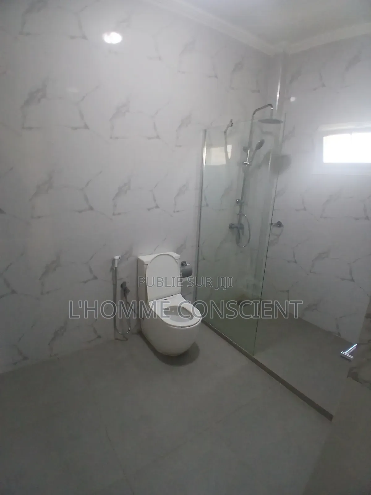 7chbre Villa dans Fallou Gassama, Almadies à Louer