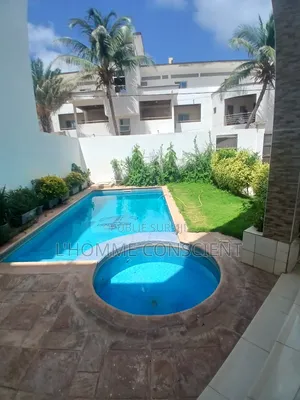 7chbre Villa dans Fallou Gassama, Almadies à Louer