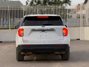 Ford Explorer 2021 Blanc