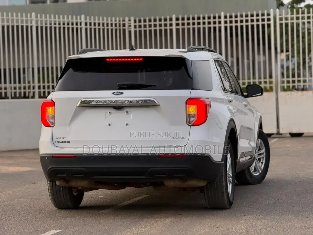 Ford Explorer 2021 Blanc