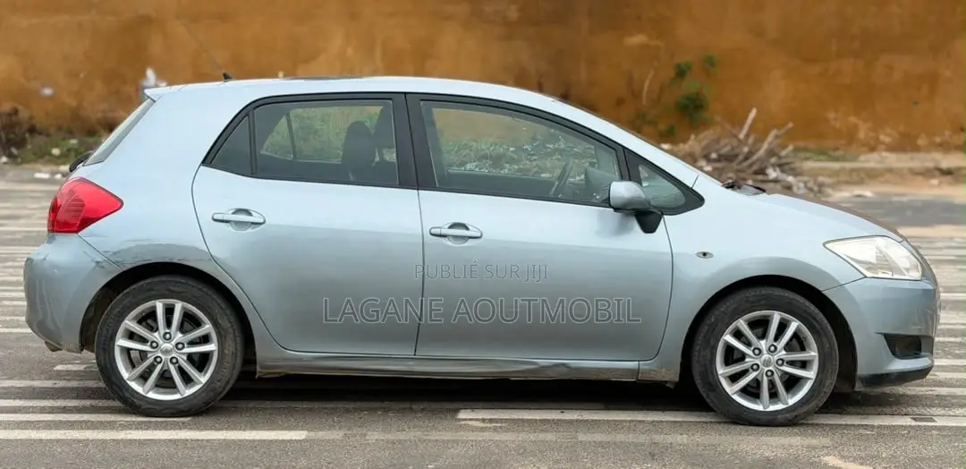 Toyota Auris 1.4 VVTi 2008 Bordeaux