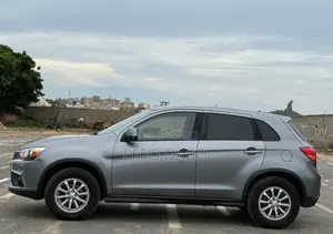 Mitsubishi RVR 2016 Gris