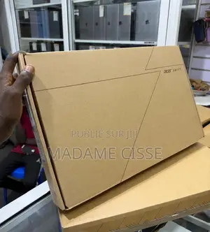 Nouveau Ordinateur portable Acer Swift Go 16 AI 32GB AMD Ryzen 9 SSD 1T