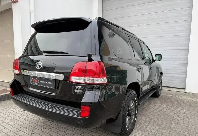 Toyota Land Cruiser 2010 Noir