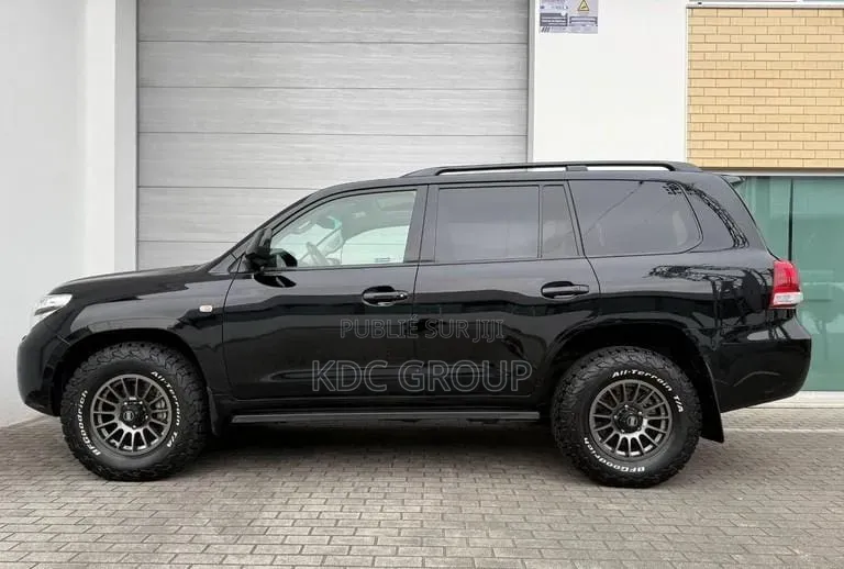 Toyota Land Cruiser 2010 Noir