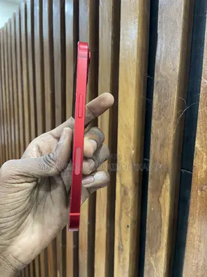 Nouveau Apple iPhone 13 128 GB Rouge