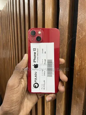 Nouveau Apple iPhone 13 128 GB Rouge