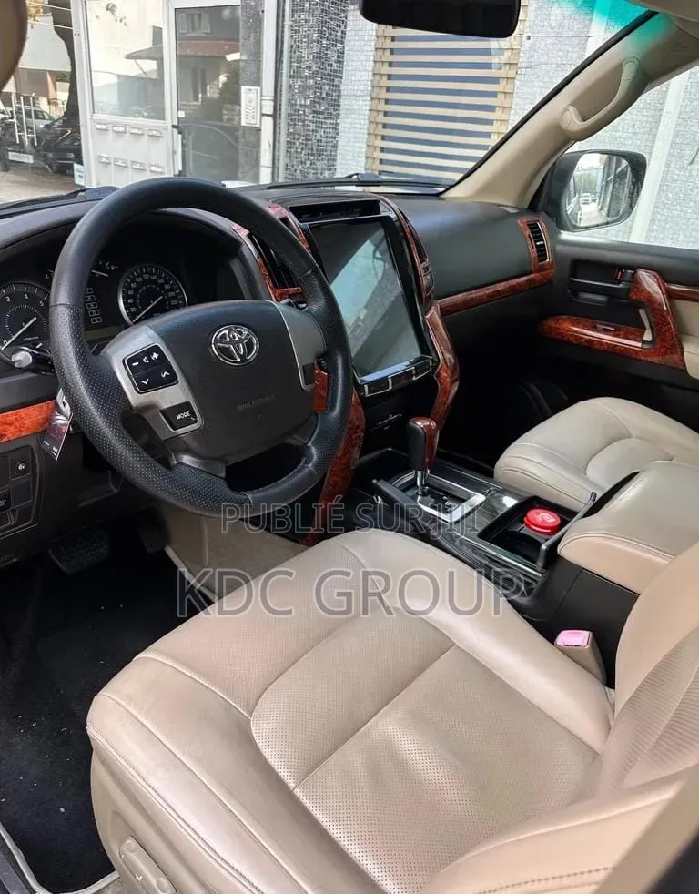 Toyota Land Cruiser 2011 Noir