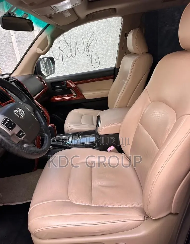 Toyota Land Cruiser 2011 Noir